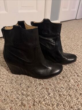 Women’s Frye Carson Wedge Bootie